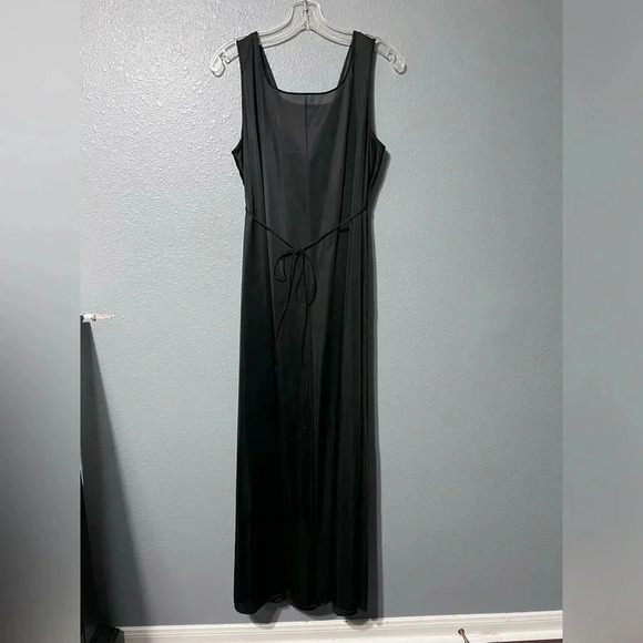Vtg Pennys Gaymode Black 100% Nylon Long Night Gown 60s Sz MED w/tie GORGEOUS!! - Picture 2 of 10